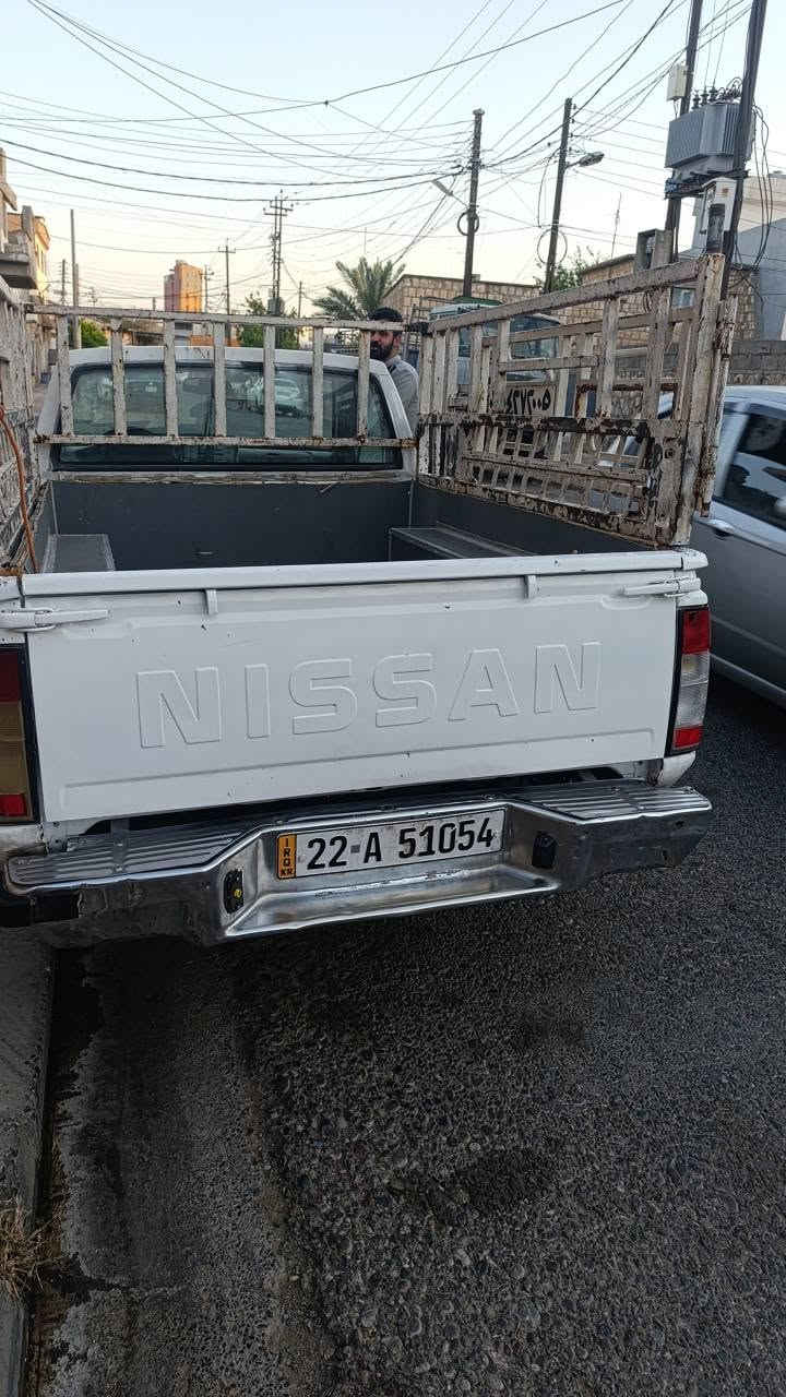 پیکاب نیسان  مۆدیل 2008 
گێر و مەکینە  ئەکسل بەشەرت 
کارەبای هەموو مەزبوتە 
تەبرید لە سلۆری 
رەقەم و سەنەوی نوێە 
سەیارکە بەس دەعمی پێشی هەیە بەلام ئەمن بەعام دەیفرۆشم   بەشەرتی پەنجە مۆر 
*********** 
68$     کەمێک مەجال أربيل, العراق
