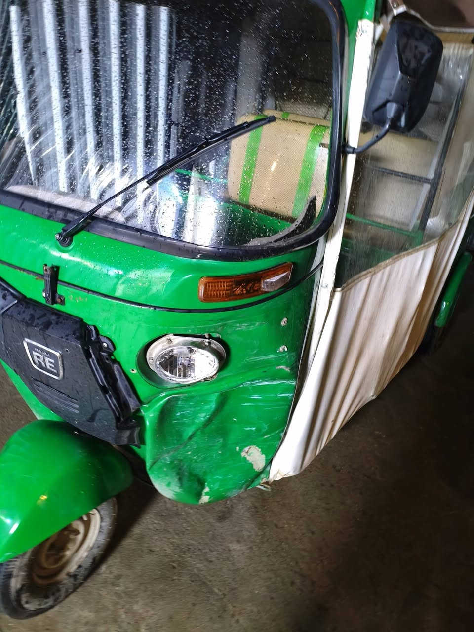 سلام عليكم ورحمه الله وبركاته هاي التكتك للبيع عله ضربته تكتك ثنين 2022محرك نضيف برغي مامفتوح بي حط سعرك وخذه


**إذا كنت صاحب هذا الإعلان وتريد حذفه لأي سبب، رجاءا أرسل رسالة إلى الدعم الفني**