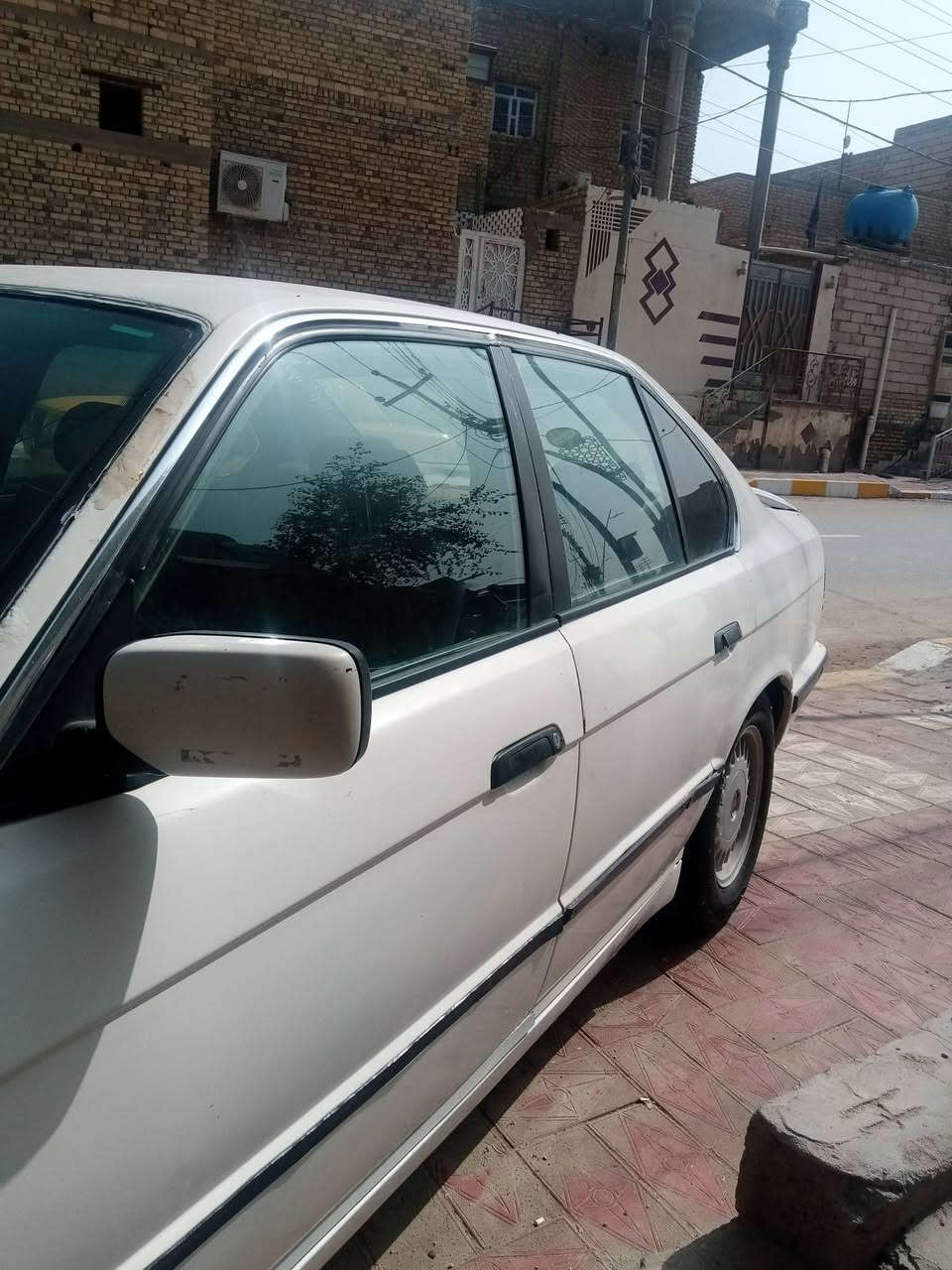 سلام عليكم عندي سياره بي ام  للبيع مديل 1991 حجم 535 سياره جاهزه مكينه  35 مفتوح سياره كله شغاله وجاهزه  رقم بغداد  اصولياته كله مكفوله  سنويته  ضاعت عدنه  بيه سنويه استنساخ  ومسوي بيه  كتاب  فقدان  عليه غرامه 400  موجوده بسوق الشيوخ  السعر  35 للستفسار  ***********
