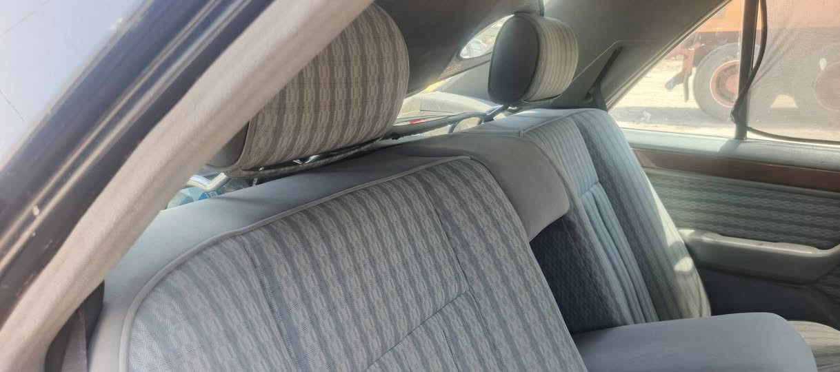 السلام عليكم للبيع مارسيدس دب محور  في فيتي بطل اسود 3000خطين غاز بنزين(موديل92 تبريد شغال شاصي +دوس+قواعد دبلات كله بلاد كله على فحص/ سنوي السنه 31 رقم صلاح الدين) بسمي) ***********) مكاني الديوانية قضاء الشامية(السعر 70وبيها مجال واني بالخدمه
