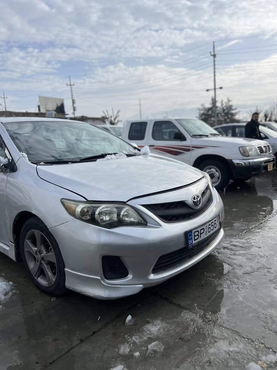 بیکاشۆ ساخ ٢٠١١یە کراوەتە ٢٠١٣کامل پەمپ لەسەر ساغی دەعمو لێدراوی نییە گێڕو مەکینە گەورەی ئۆتۆماتیکە هەموو شتێکی بەشەرت سەیارەکە نزیکی ٢ساڵە لەخۆمانە زۆر بیمەسرەفە بەنزین زۆر کەم دەخوات لە قەلادزیم سعری٦٣گەڵا ***********
