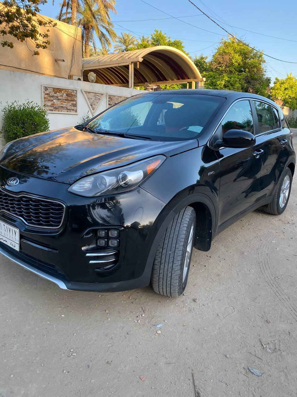 يالله اللهم صلى على محمد وال محمد
سلام عليكم 
سياره سبورتج للبيع 
موديل السياره 2018 وارد امريكي
السياره نضيفه بعدهي وكاله خير من الله كير مكينه صدر حداديه شرط كفاله فوللل تبريدها شغال كهربائيات كله شغاله السياره جاهزه وكامله تاخذه ربع متصرف عليه والسياره شوفت عينك مكينه السياره 2400
السياره بسمي 
مكان السياره كربلاء المقدسه 
سعر السياره 160 وبيها مجال 
للتواصل والاستفسار
***********
