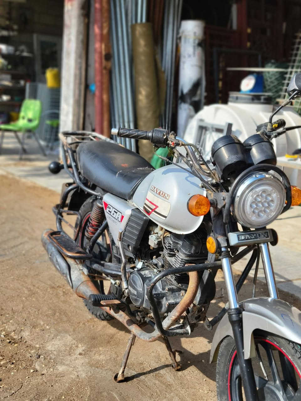 سلام عليكم دراجة دايوان للبيع موديل 20.اوراق اصولي السعر 950رقم ***********
