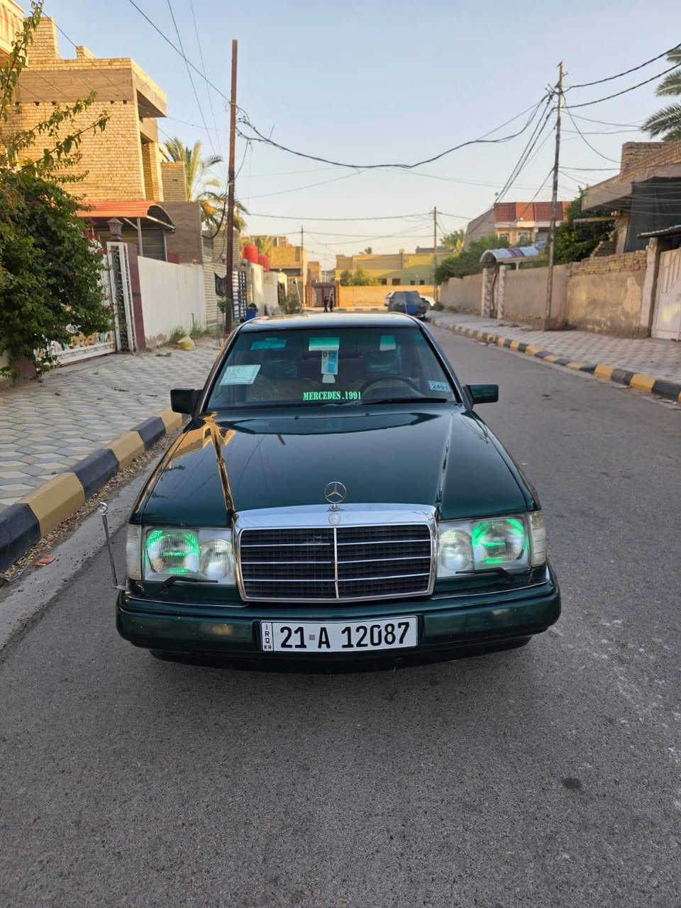 مارسدس دب مديل 1987 محدثه 1991
كير ومكينه شرط حداديه جديده تخم تاير جدد غرفه جديده منضومه زنون كامله  كهربائيات كلها شغاله
تبريد ثلج سنويه ورقم جديده بآسمي مداور
سياره عليها ادامه كامله من بلكات ونوزلات وفيت بم
مكان واسط 
السعر 58وبيها مجال بصيط
***********
***********
