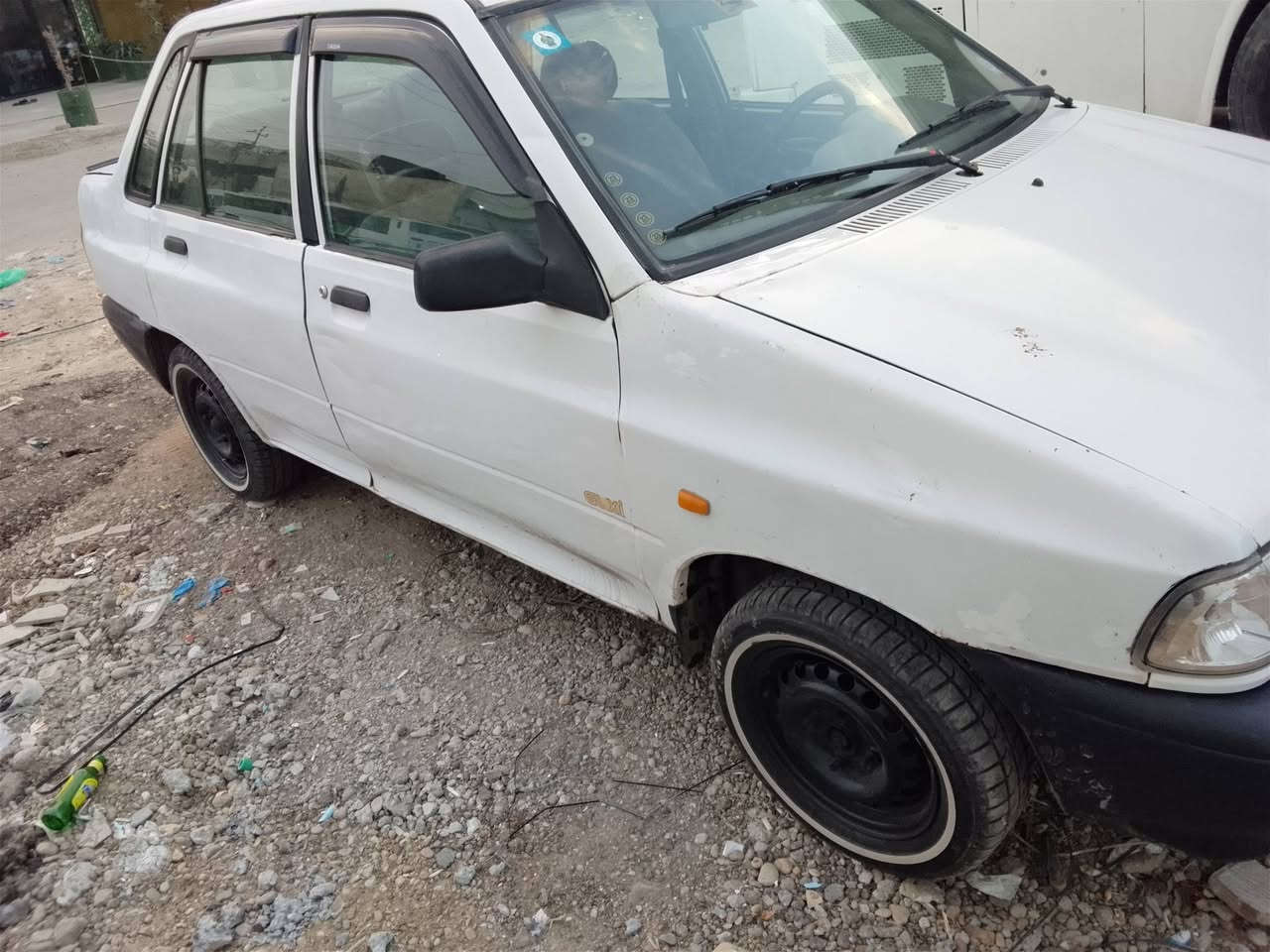 سلام عليكم سايبه موديل 2010 سياره جاهزه مكينه كير حداديه تخم تاير شواصي مكفولات  السعر 28 وبيه مجال عنواني بغداد ***********
