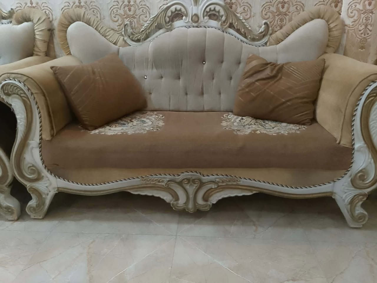 سلام عليكم
تخم للبيع سعره ٣٥٠ الف مكانه بغداد دوره ابو دشير
***********
