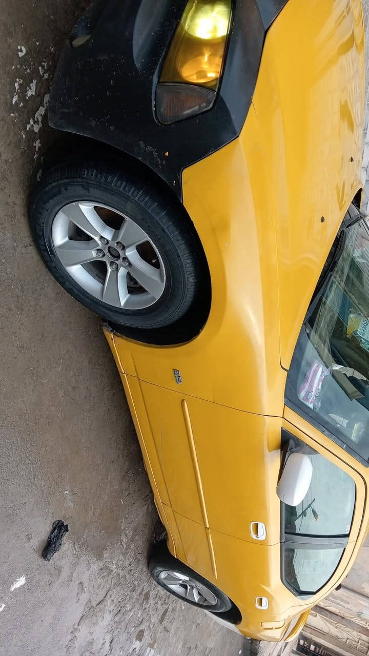 سلام عليكم جارجر البيع ١٠ اصل قفلها ٩٠ ضررها راس جاملغ فقط جاهزه مصفره هيه غرامات مامطلوبه دينار مكان موصل ***********
