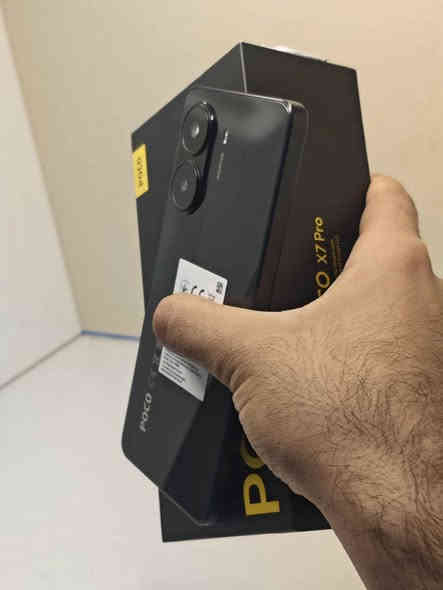 يارزاق 
متاح بوكو اكس7برو
ذاكرة  512/12
غراض كامله
ببجي 120 فريم
السعر  365 الف
***********
 ***********
مكاني محاويل يتوفر توصيل بابل كربلاء الهندية
