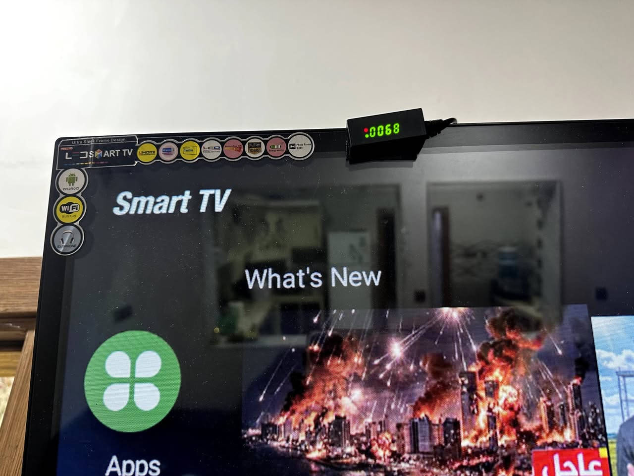 للبيع : شاشة SONIC سمارت حجم 43 - شبه جديدة (أخو الزيرو) 🔥
 
​السلام عليكم ،
 شاشة بلازما ماركة سونيك (SONIC) حجم 43 بوصة للبيع . 
الشاشة مستخدمة كلش قليلة ، نظافتها 100% شرط ويجي وياها كارتونها وكل ملحقاتها وتغليف الشركة (مثل ما موضح بالصور) .

​ مواصفاتها :
​الحجم : 43  (109 سم) 
​النظام : سمارت (Smart TV) ذكية، بيها كل تطبيقات الأنترنت والواي فاي (Wi-Fi).
​التطبيقات الأساسية : يوتيوب (YouTube)، نتفليكس (Netflix)، متصفح كوكل كروم (Chrome) ، ومتجر تطبيقات لتنزيل ما تحتاجه.

اهم ميزة بيها ⚠️⚠️⚠️
: الشاشة نوعية خاصة يجي وياها حماية عبارة عن زجاج مُقسى بحيث تكزن مقاومة للصدمات والكسر 

​المنافذ الي بيها .. USB وتكدر تخلي بيه الفلاش ميموري ، ومنافذ متعددة لربط الأجهزة الخارجية ( دش او بلي ستيشن او لابتوب او اي جهاز ثاني .

​الملحقات: الريموت كنترول الأصلي + الكارتون والفلين الأصلي.

​الشاشة جاهزة للاستخدام وبنظافة ١٠٠ ٪ 
​
سعرها ١٦٥ ألف 
حاسبها بسعر المستعمل مع العلم تعتبر اخت الجديدة والله 

اذا شراي او مهتم تواصل وياي واتساب على الرقم 
***********
