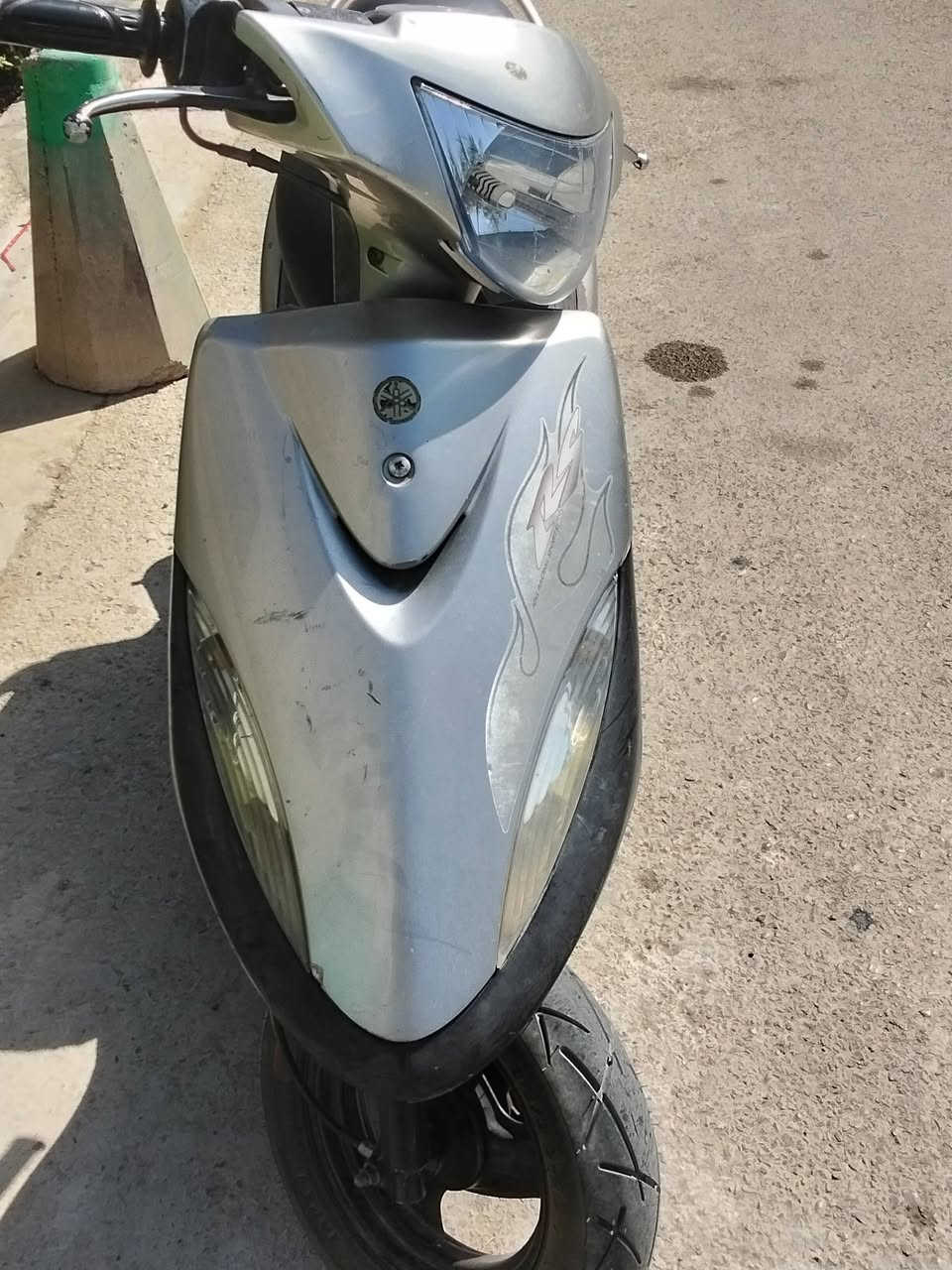 ماكس للبيع نضيفه مثل صور  مامغسوله بعدها بل تراب
سعر 750وبيها مجال تواصل واتساب ***********

