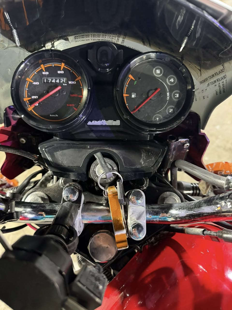 سلام عليكم
بوكسر 23 نضيفه ناي نقص مابيها ماشيه 17حقيقي جانت بل حجر مكينه ممفتوحه مكفوله كفاله عامه سعرها 2700 بيها مجال بسيط والدراجه ممشتغله دلفري مكاني رصافه ***********
