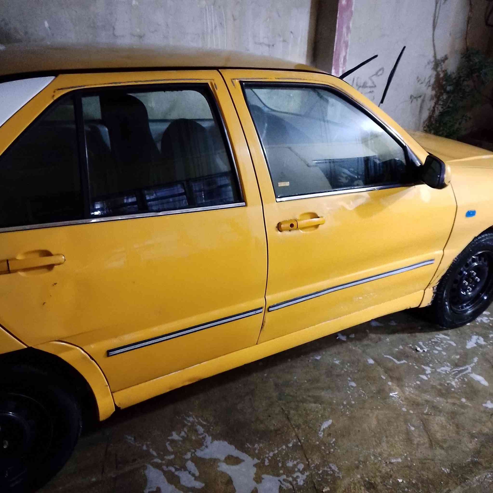 شي اكوين موديل 2011رقم الماني هيا وغرامات صفر.  ***********
