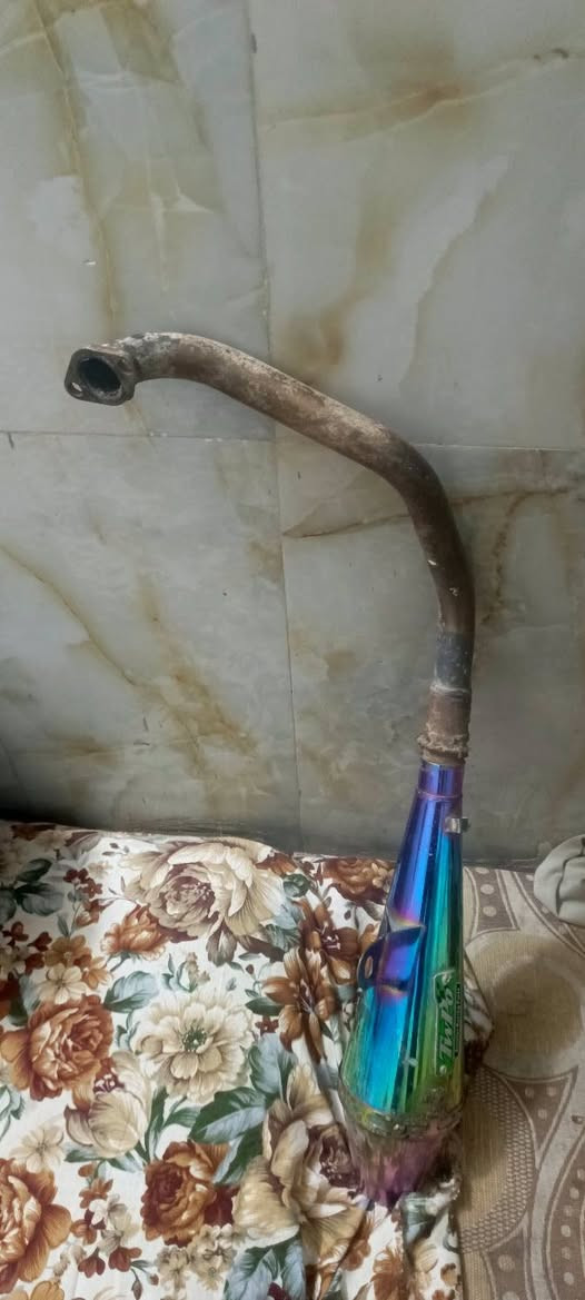 صلنصه للبيع وعلي مفوله ولسعر مناسب لي يريدهه هذا رقم***********
