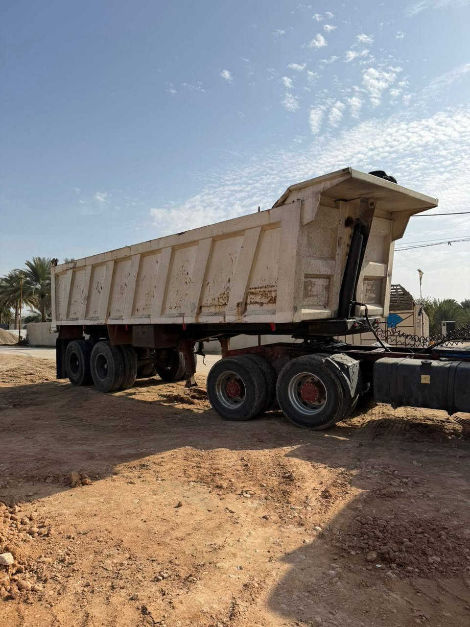 للبيع
 تنباع بالكامل 

موديل 80 مكينة 44 دبل تيربو 

كير فافون 180 

مجموعه جي اف شاصي غير مكفول 

رقم اجنبي 3 لوحات مربوطة 

قلاب بالسنوية 4 محاور 42 طن 

سيارة جاهزة للشغل عربانة ناصر 2007  تخم تاير مكفوله العربانة فقط بصندوك شوي ترتيبات مكان كربلاء للاستفسار 

***********

***********
