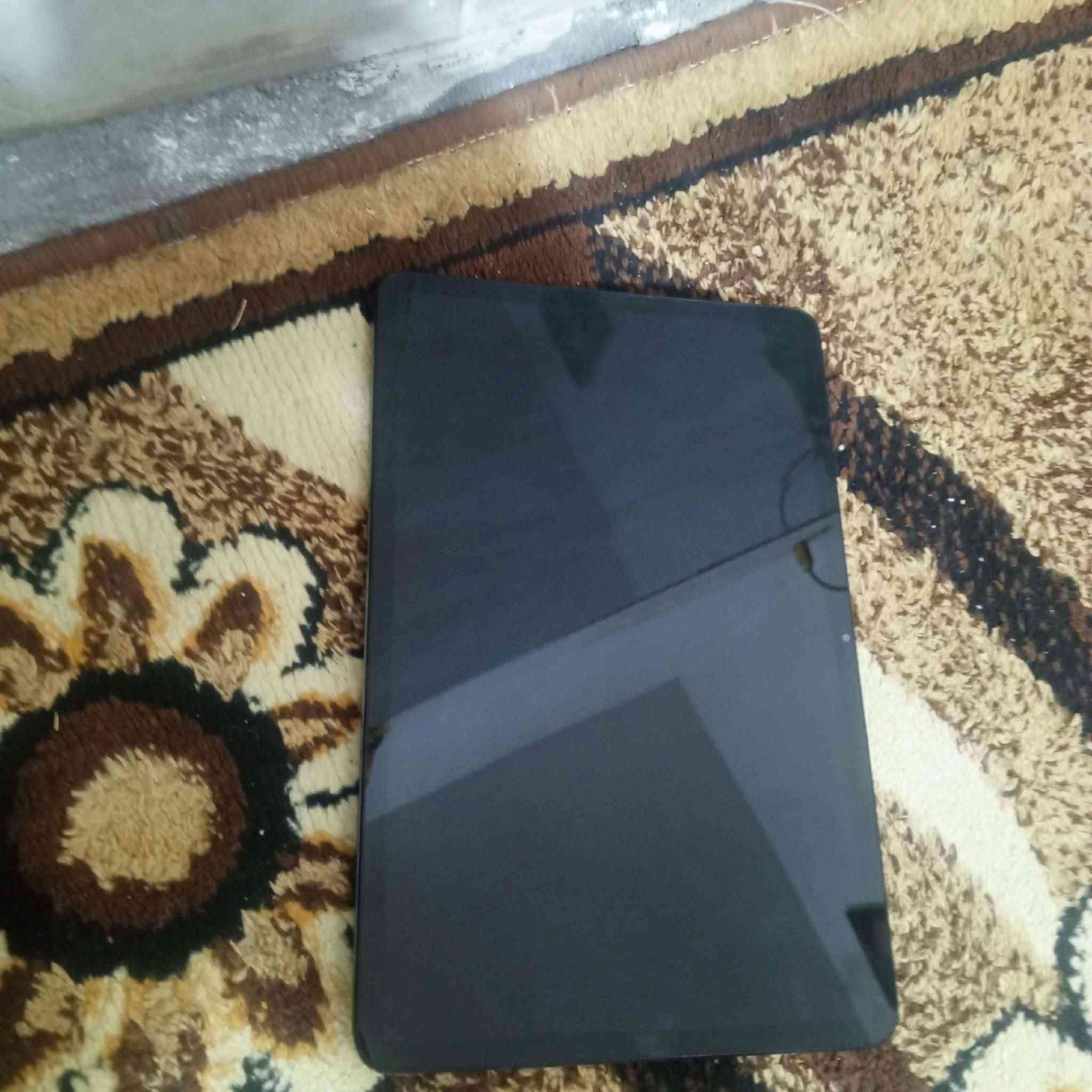ايباد شومي باد. 6.  مستعمل قليل ايباد نضيف وله شخطه بي سعره 350وبي مجال قليل بغداد شعب 
***********
