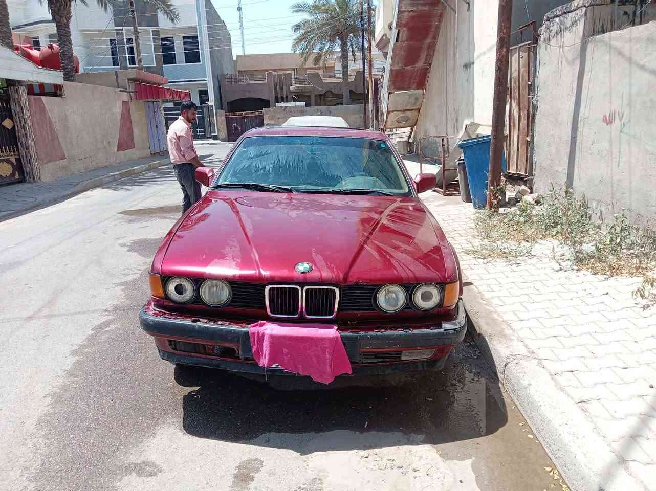 BM 735 موديل 91 كير عادي محرك بي بيرن بكن بس شغالة وتمشي رقمها دهوك ابيع بدون تحويل اتعهدلك عن الحلال والحرام سعرها 16 وبيها مجال مكان السيارة المحمودية حي السلام مالت اللطيفية اني مكلف بالبيع ***********
