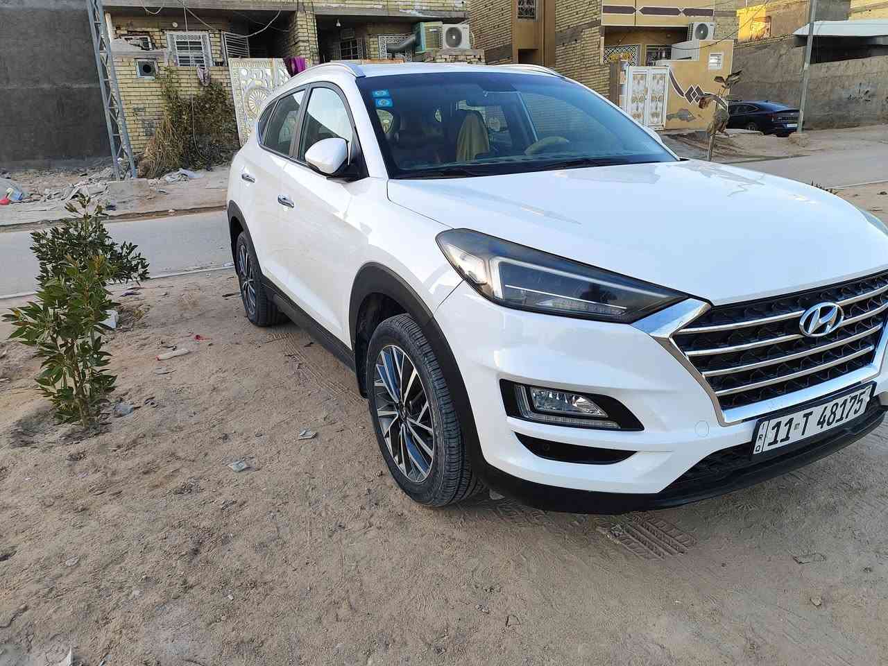 السلام عليكم 
 توسان خليجي 2020
شركة الكاصد فول من غير البانوراما 
السعر 182 وبيه مجال
رقم بغداد 
السيارة بكربلاء 
***********
***********
