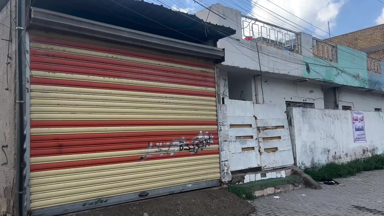 السلام عليكم دار تجاري ٢٠٠متر ركن بطحيه قرب مطعم جكن السايد الرايح للسوك ***********
