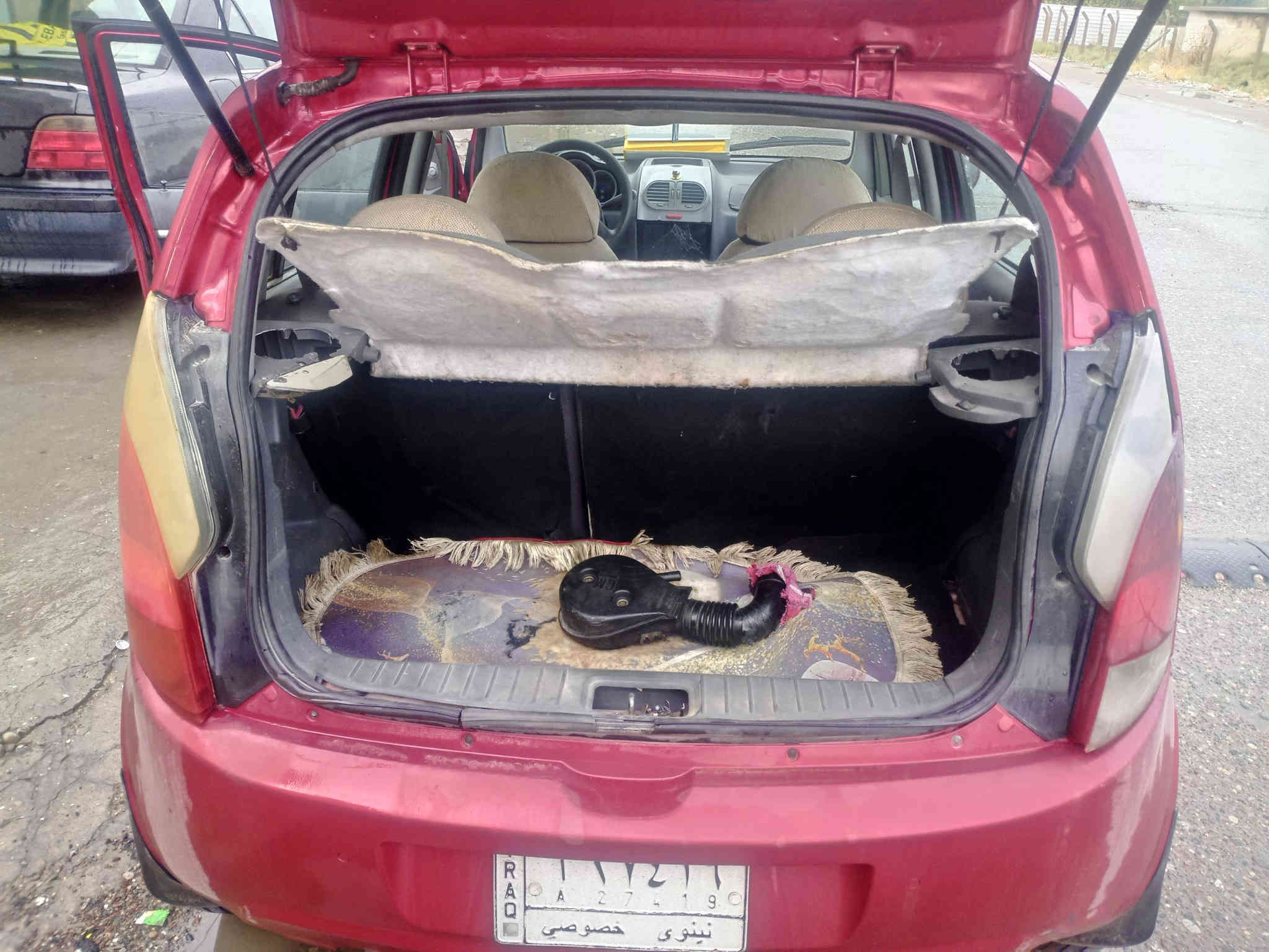 شيري A1 موديل 2011 رقم نينوى مشروع وطني شرط التحويل كابون بانزين بدون ظرر وبدون صبغ محور محرك وكير وظفيرة كاملة استرا 14 قيق اسود مجول مال كصة جديد وشرط تحوير درجه اولى امشي السرعه التعجبك بيع مستعجل اتصل على الارقام *********** وتفاهم مع صاحب السيارة الشرعي .
