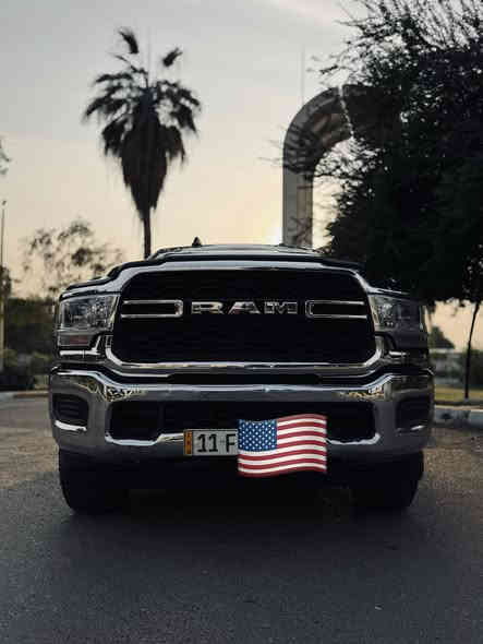 السلام عليكم للبيع او المراوس حسب القناعة 
دوج رام وارد امريكي 

موديل 2022

مرقم بغداد با اسمي

رقم الشاصي :-  3C6UR5CJ0NG202193 

حجم السيارة (2500) شكل المرغوب 

باب طويل وبدي قصير 

محرك 8 سلندر  6400 

فور ويل 4*4 

شاشه صغيره

تبريد قطعتين

ويل حجم 18

نظام MDS يفصل 4 سلندر

نظام ايكو 

تحكمات ستيرن

كير ماوس 

السيارة جديدة واحلى من الصور 

حادثة  غرق بدون صبغ 

مبدل سستم كامل بدبي 

السيارة كلها شغالة ومابيها اي نقص 

السعر  (280$) وبيها مجال 

مكان السيارة بغداد 

استفسار للبيع او المراوس

***********
