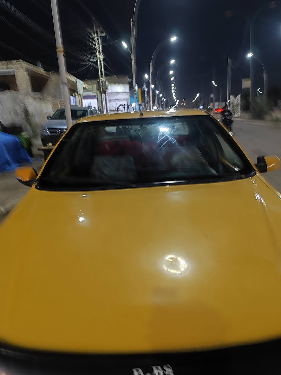 سلام عليكم راح اذكر كل التفاصيل علمود بس الشراي يخابر سياره سعره 16 ورقه سنويته ل27 سنويه رايحه وراعيه يداور هيئه غرامات خط وبحث لو تطلع مطلوبه 10 ملاين ع المشتري لو تطلع ولا الف عليهه ما عليه ابيعك حديد وراعي فقط السياره  بيجو محور كوله اوتو مكينه كير حداديه نعمه  من الله مكاني ناصريه ناحيه سديناويه  السياره نقصهه بطاين  ***********
