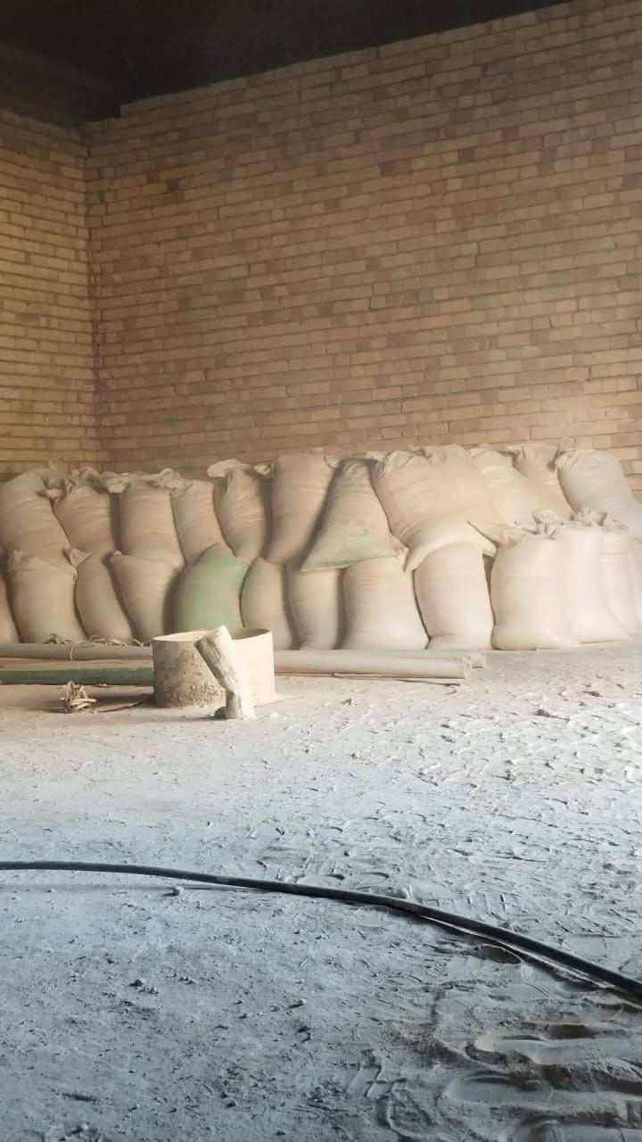 السلام عليكم يوجد جص الفلوجه ونجف حمل فول وعلى فحص يوصل جميع مناطق ديالى اتصل ودلل ***********ابو ايناس
