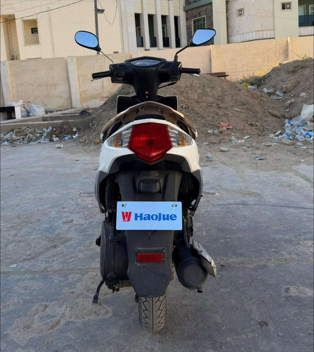 #يا_الله 

السلام عليكم

دراجة هاوجي للبيع 

نضيف مثل ما واضح ب الصور

بدون اوراق 

موديل 2019 

محرك ابلادي مكفول

سعرها 7 اوراق وبيها مجال

مكان الدراجة الرمادي شارع البومهنا

رقم ***********
