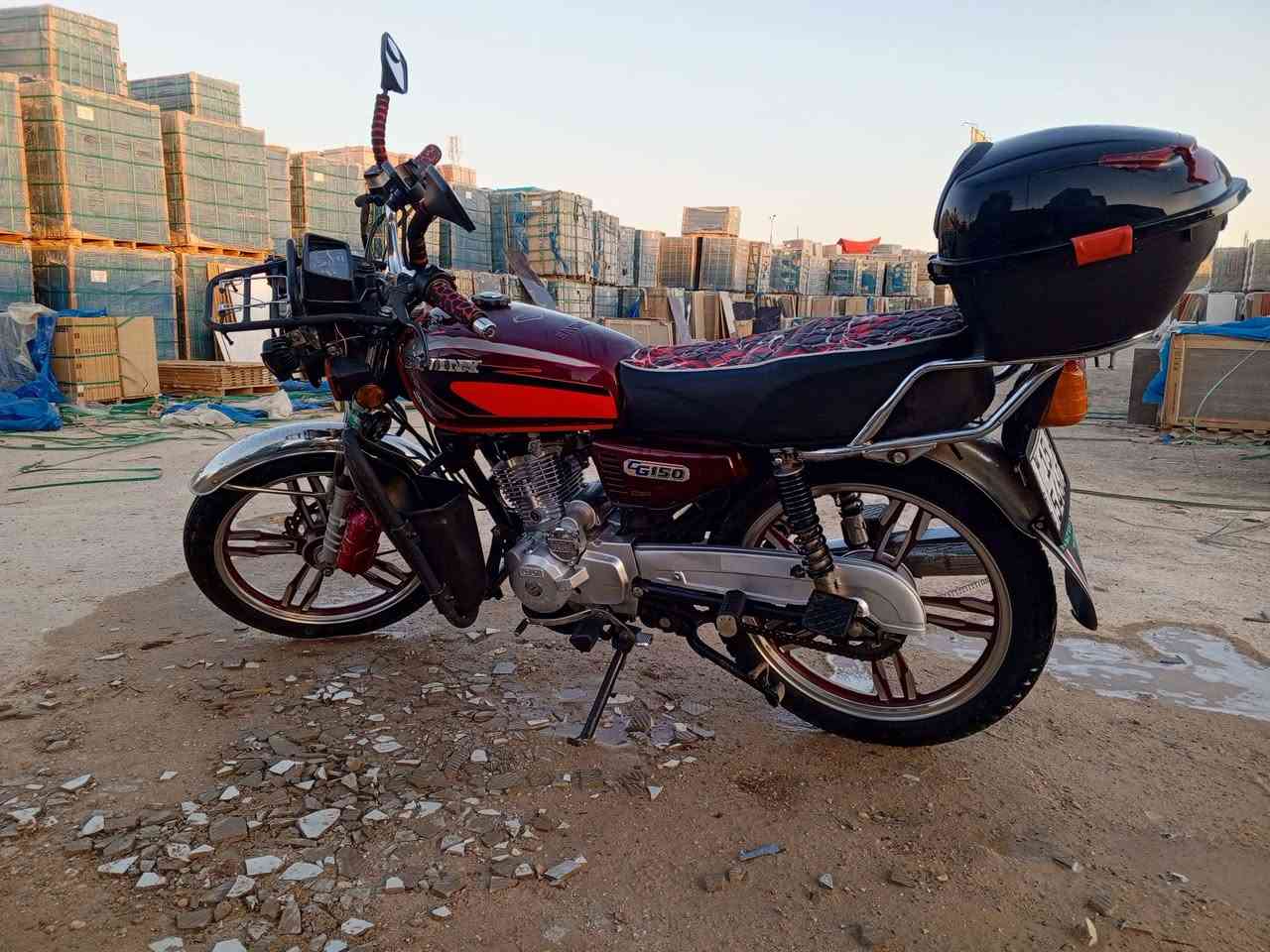 سلام عليكم 
دراجه نضيفه حيل 
مرقم وسنويه بأسمي وتحويل ايمته ماتريد
المكان الفلوجه المختار 
رايدها بمليون و400وبيها مجال 
رقم الهاتف ***********
