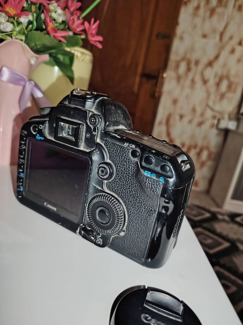 سلام عليكم شباب كامره كانون 5DMarkll
+عدسه 50m+رام١٦ البيع او مراوس ب عدسه  نيكون
***********
مكاني ديالى
(كامره شغاله بس متروكه) 🕵️
