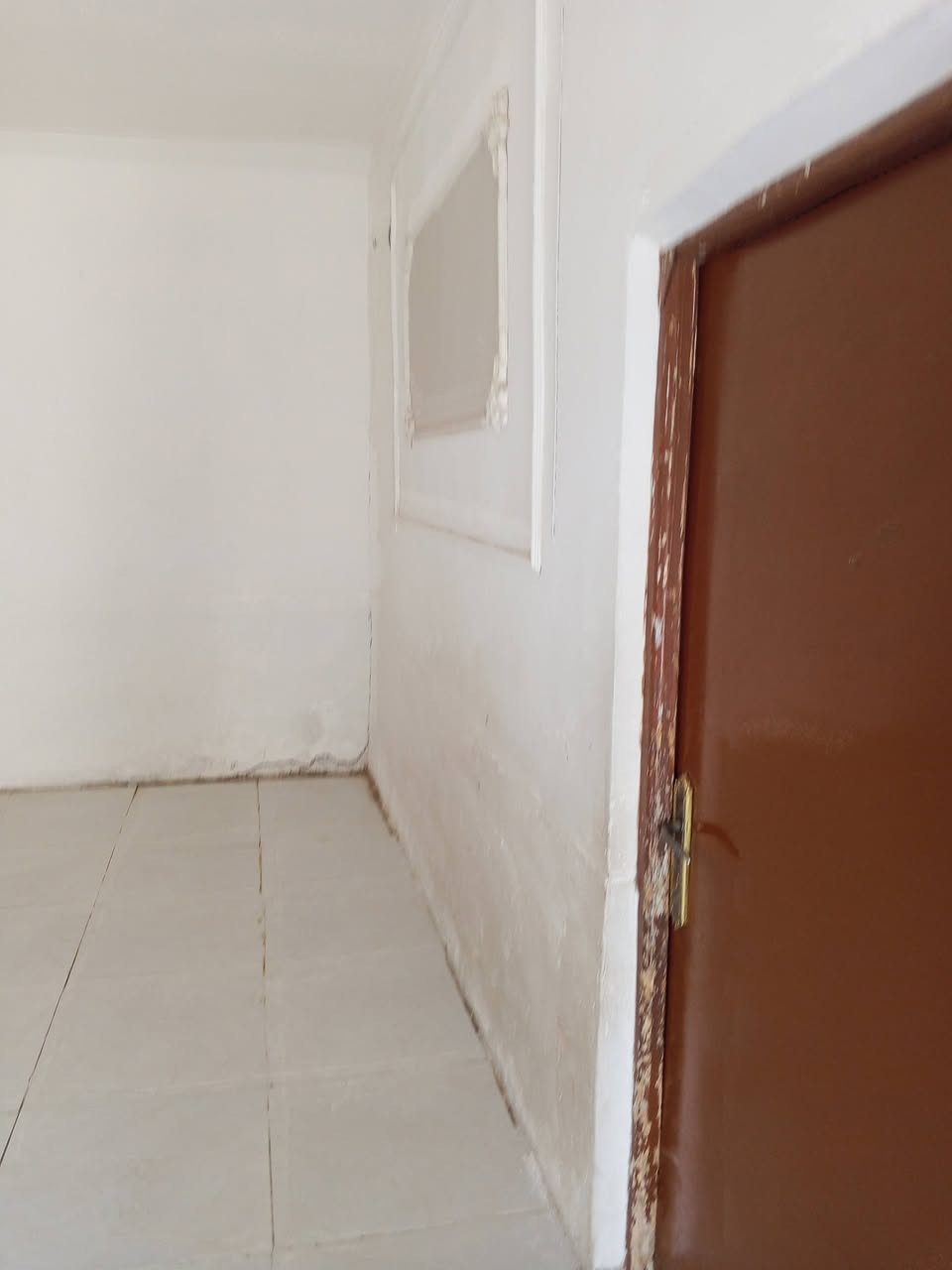 ياالله سلام عليكم بيت طابو زراعي سند 25 للبيع تجاري ومعاملة تطويب بالبلديه منطقة الشبانات على شارع العام مباشرنأ مساحه 180م يتكون من عرفه واستقبال وصاله ومطبخ وتخاريج للأستفسار *********** حيدر الشيباني عنوان مكتب نهايه شارع العريضه بدايه 74 مكتب مصطفى الشيباني
