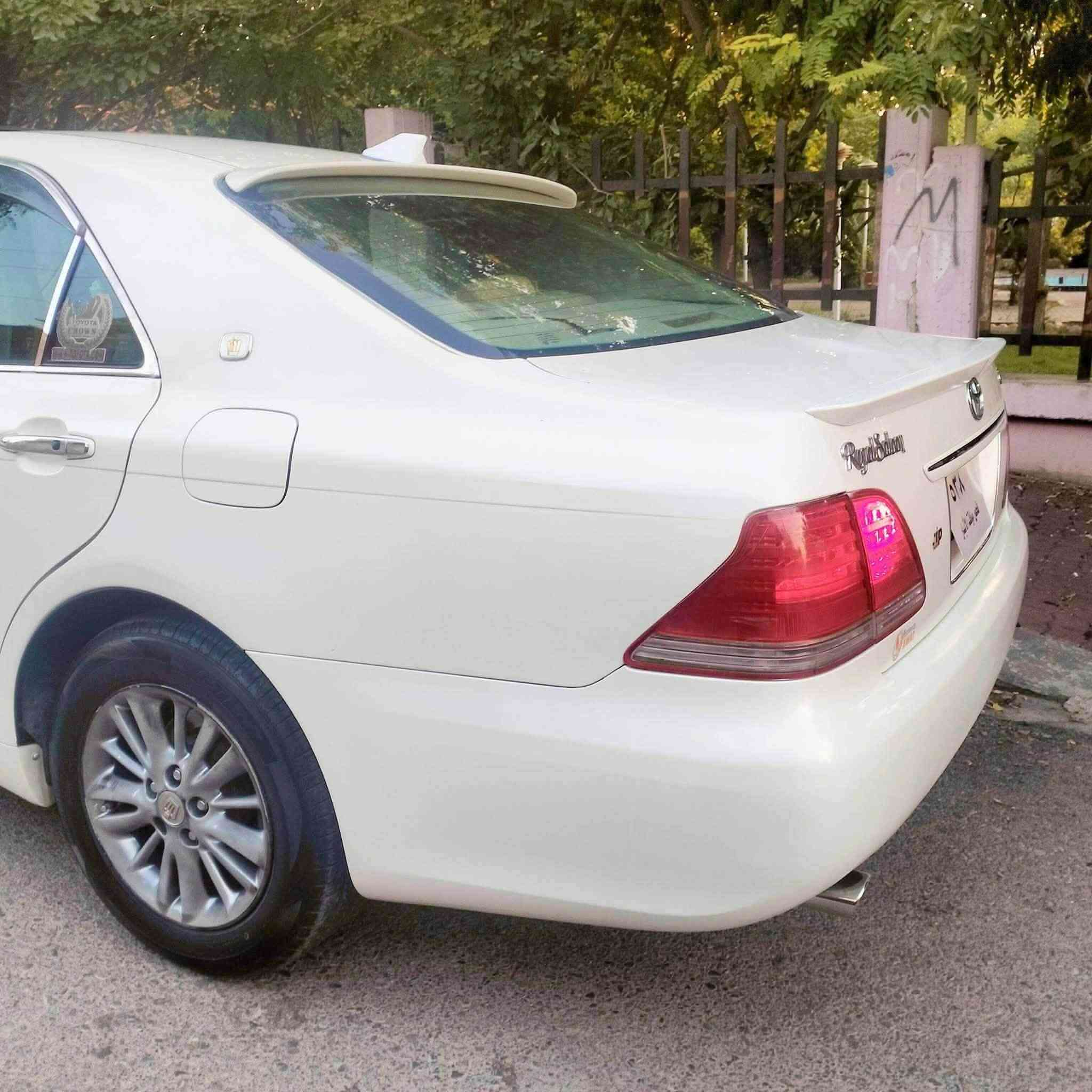 2005 بڕاوە  182گە ورە بە گە ورە
ماشااللە  زۆر پاکو جوانە ماڵی دۆستە 
تە برید له سە ر سویچ 
گیڕمە کینە تە قە وڕە قە قف  کە ڤە ر حیزام شە نسی
کامل بە شە رتی 100سۆنە رو فیتە ر
بێ ده عم  بی  چاڵ  بێ  شوخت 
نمونە یە له جوانی  له پاکی 
ناوزە ردە دو دوگمە یە ***********ڤایبەرو واتس ئەپی لەسەرە
