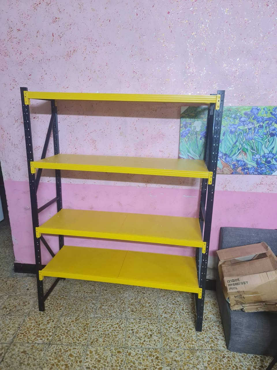 سلام عليكم ميز حديد الطول 2متر العرض متر ونص 
السعر 120 جديد غير مستخدم❤️


**إذا كنت صاحب هذا الإعلان وتريد حذفه لأي سبب، رجاءا أرسل رسالة إلى الدعم الفني**