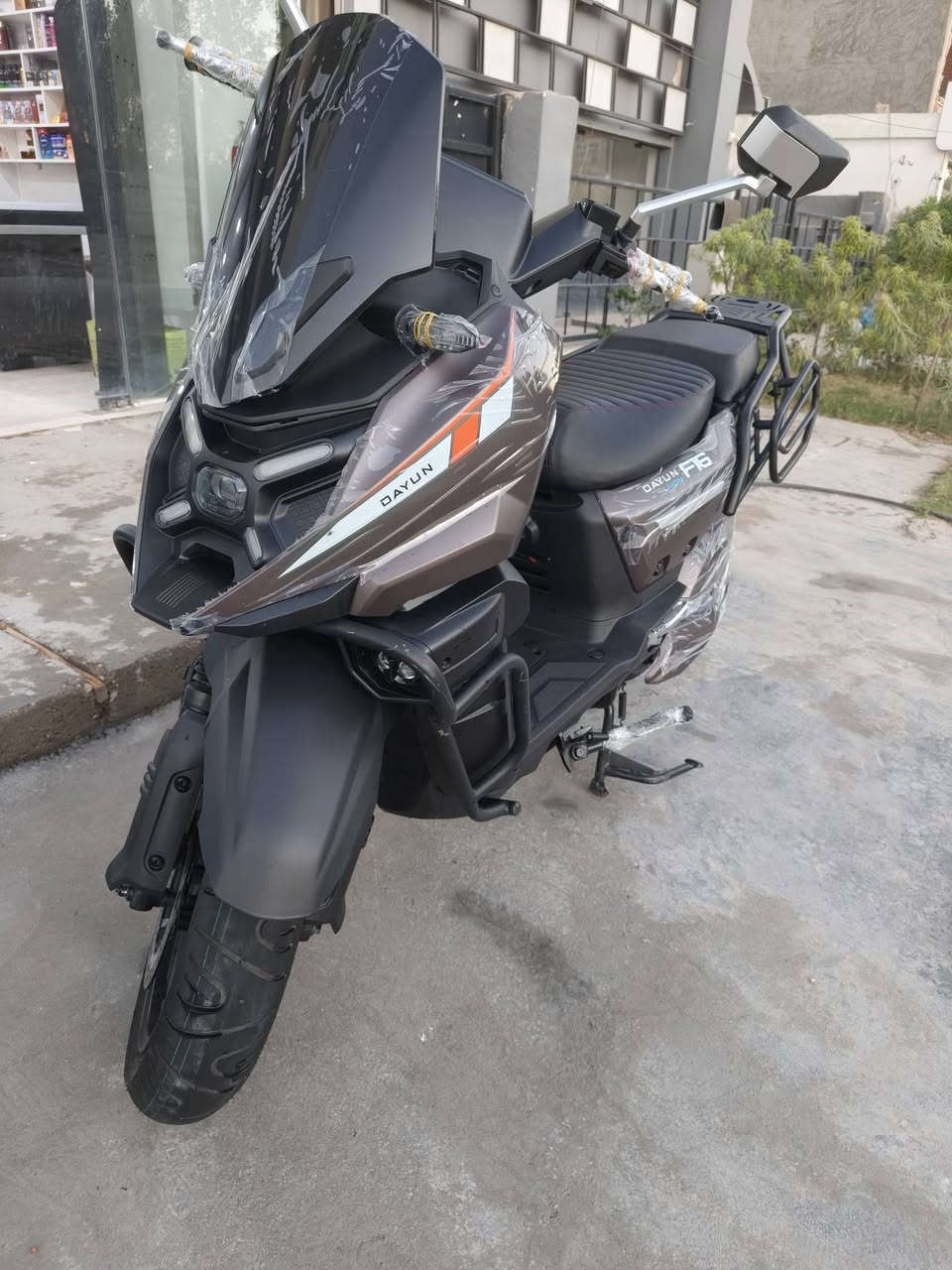 اباتشي  حديث  موديل ٢٠٢٦استخدام سبوع  بعده زيرو  بجيس ملف ٣٠٠٠بطاريه  ليثيوم ٣٨ملي  انببير  ٧٢فولت  دراجه  سرعتها حقيقي  ٩٩ تمشيك شحنه وحده من ٩٠  الى ١٠٠كيلو  فول  مواضفات  بيها بلتوت  وبسها  حساسات  وبيه  كلشي كلاشي دراجه زيرو الي ياخذها  بلعافيه عليه  سعر دراجه  مليون ٥٠٠  وبيه  مجال  للطيبين  مكاني  العلاوي ***********
