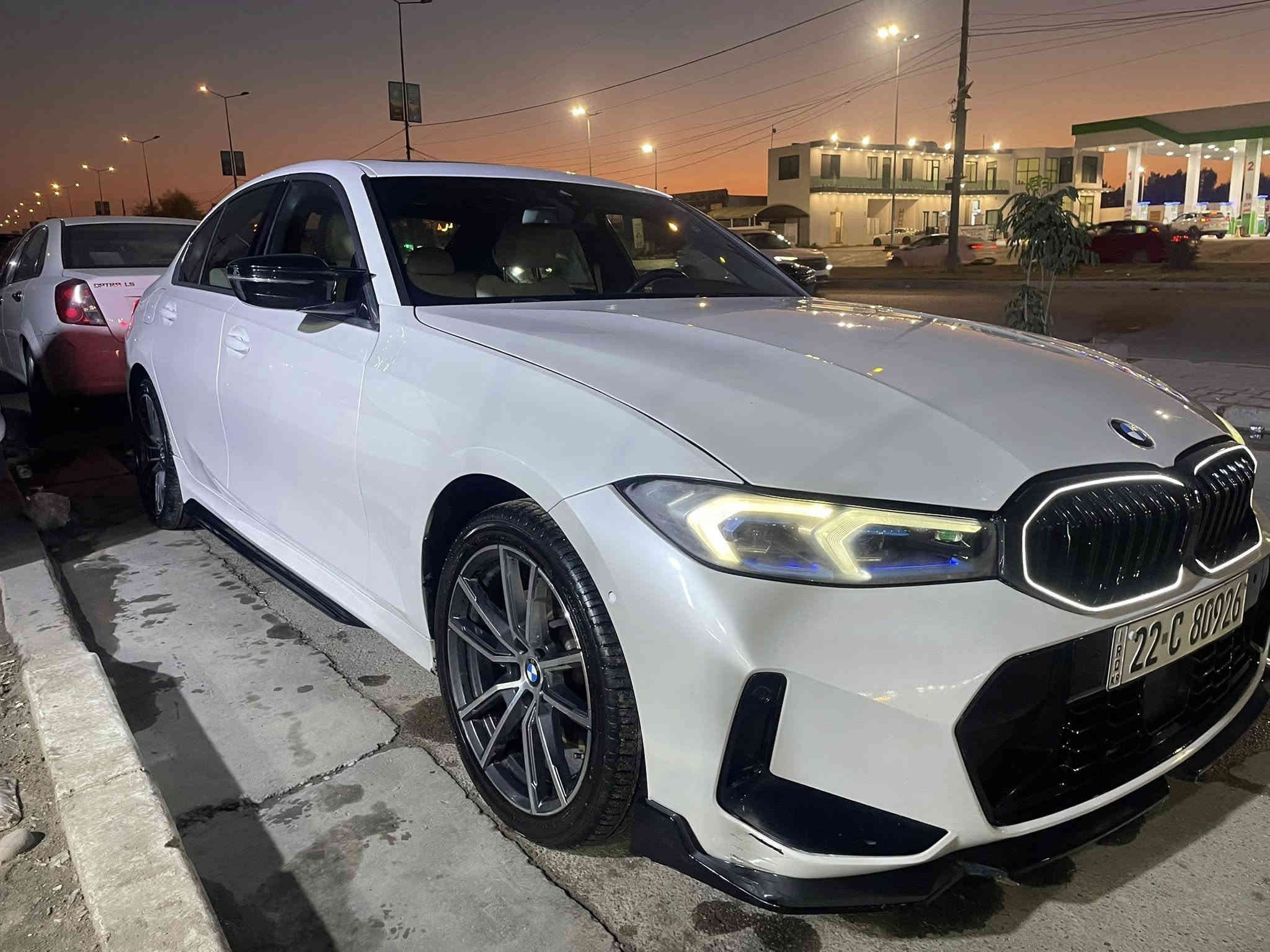 سعر مناسب تم تنزيل السعر 239 ورقة بي مجال بسيط

حجم 330i موديل 21 

مواصفات فول رادارات فتحة فور ويل اكس درايف داخل بيجي كشنات تدفئة ستيرن تدفئة 

رقم اربيل هزة وسنوية جديد بشرط تحول

ماشية 70 . الف مايل 

كير محرك كفالة السيارة عليهه سيرفس كامل بدون مصرف 

حادثهه جاملغ وبنيد وبيهه بي دي ار باب السايق ولخلفي ايرباك دركة وستيرن وراجع سستم 

مكان السيارة بغداد العامرية ***********
