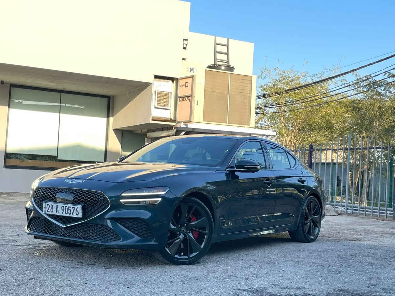 جينسس موديل2023     السعر 235 وبيها مجال
‏G70 sports advanced 

فول مواصفات V6 3.3 توين تيربو

ماشيه:80764/ميل

حساسات اماميه وخلفيه +كامره خلفيه مع الدوران 360

1- محرك V6 سعة 3.3 توين تيربو

2- سقف بانوراما + سقف كنتارا بالكامل

3- تشغيل بصمة + تشغيل عن بُعد

4- مقاعد كهربائية ميموري مع تدفئة وتبريد

5- قيادة ذاتية + نظام تثبيت السرعة

6- دخول ذكي مع إضاءة ترحيبية

7- أنوار LED أمامية وخلفية

8- مرايا كهربائية قابلة للطي مع إشارات

نظام صوت نظام تحديد المسار + رادارات أمامي p
وخلفية وجانبية

10- حساسات أمامية وخلفية

11- شاشة كبيرة + كاميرا خلفية

‏(Data Show)-12

13- شحن لاسلكي للجوال Lexicon نظام صوت

- خمس وضعيات قيادة مع تغيير صوت الإكزوز السيارة جاهزة بدون نقص عليه تخم تايرات

حادث السياره خلفي قطعتين قبق جنطه مبدل بلادي شركه وربع من الجاملغ بدون دواخل بدون ارباك 

رقم نجف شهداء بعدلها سنه وشهرين 
للاستفسار *********** 
***********
