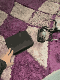 السلام عليكم طيارة درون تصوير المناسبات تربط على اي جهاز ان كان أندرويد أو آيفون كلش عادي طيارة عل شحن سعرها 35 الف وبيها مجال العنوان بغداد البلديات تقاطع الكهرباء رقمي ***********.الطيارة انت تستخدمها تفحصها وتاخذها وتروح إذا اي خلل بيها انطيك ياها بلاش و للعلم اني مآخذها قبل شهر وياها غراضها الاحتياطية والله العضيم كلش حلوة وجميلة …….👌🏼👌🏼👌🏼@
