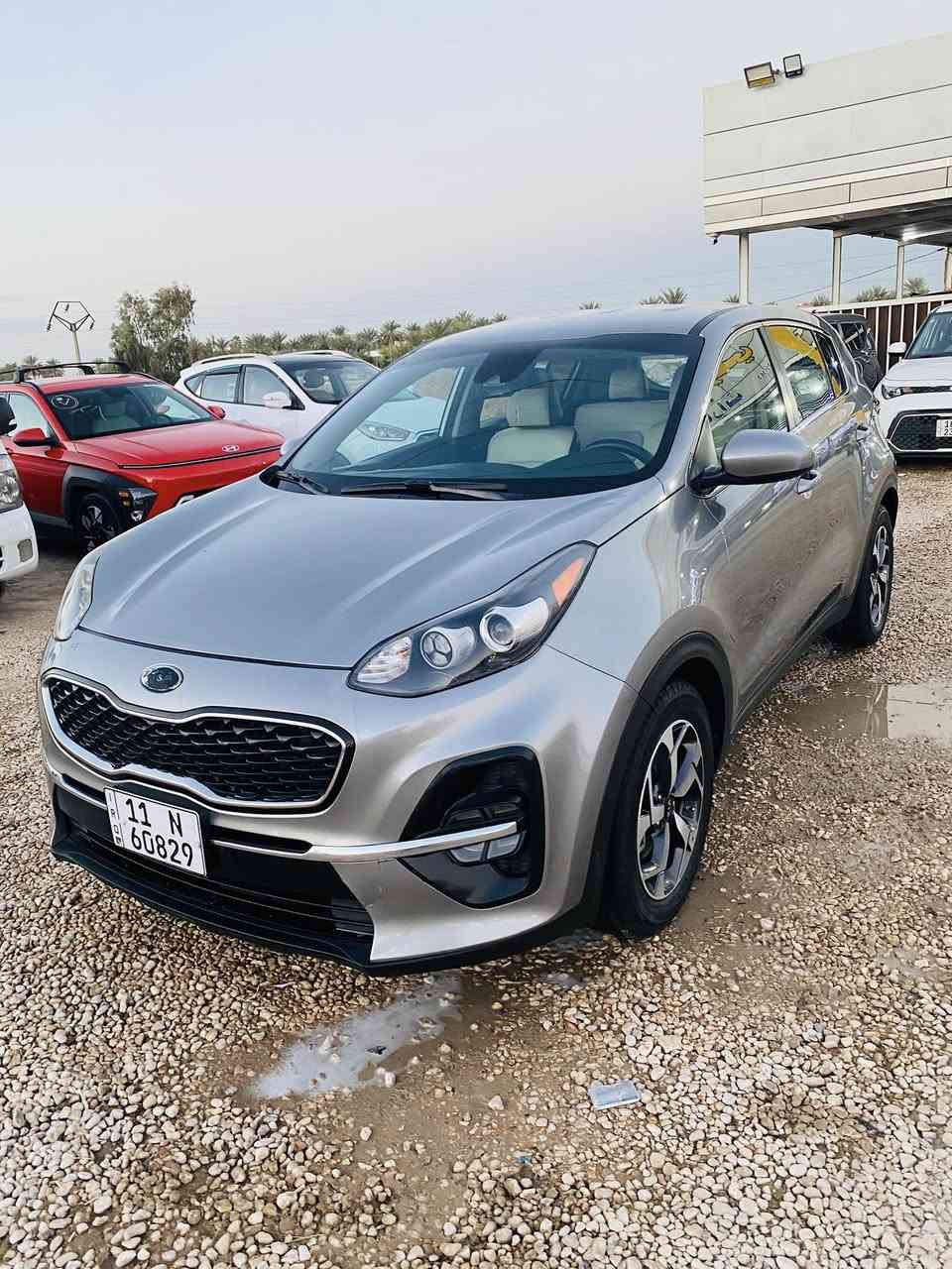 السلام عليكم سبورتج موديل 20 أمريكي حادث سونار تبديل فقط بنيد وجاملغ وباب صبغ السياره تخم تاير حديده جديده تبريد مكينه كير كفاله شرط بدون دواخل شاشه جبيره جلد تحكمات رادر امامي جانبي رقم بغداد الجديد سنويه جديده السياره خير من الله العنوان حله قرب الكوين بارك السياره بسمي تحويل ثاني يوم السعر 153 وبيه مجال لطيبين 
***********
