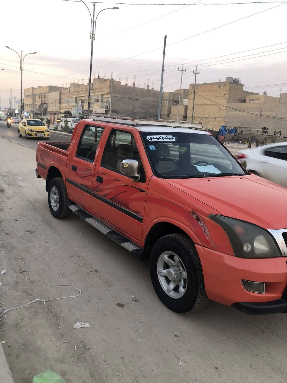 السلام عليكم 
كنوه موديل ١٢
بدون حادث ماعده دحجه بسيطه جوه البك ليت 
رقم جديد 
بسمي معفيه من الضربيه 
محرك وكير واكسل مكفول 
تبريد شغال 
حداديه وبور وجعمقه جديده 
مكاني كربلاء 
السعر ٥٤ 
***********
***********
