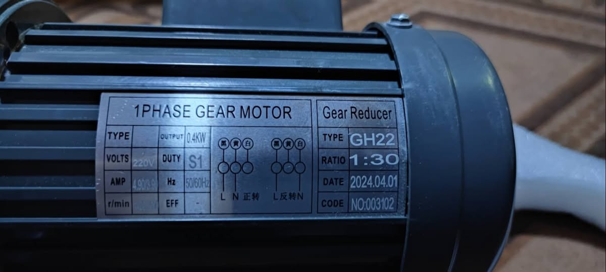 السلام عليكم ماطور مع گير بوكس صيني باله غير مستخدم السعر 175 عنوان بغداد.


**إذا كنت صاحب هذا الإعلان وتريد حذفه لأي سبب، رجاءا أرسل رسالة إلى الدعم الفني**