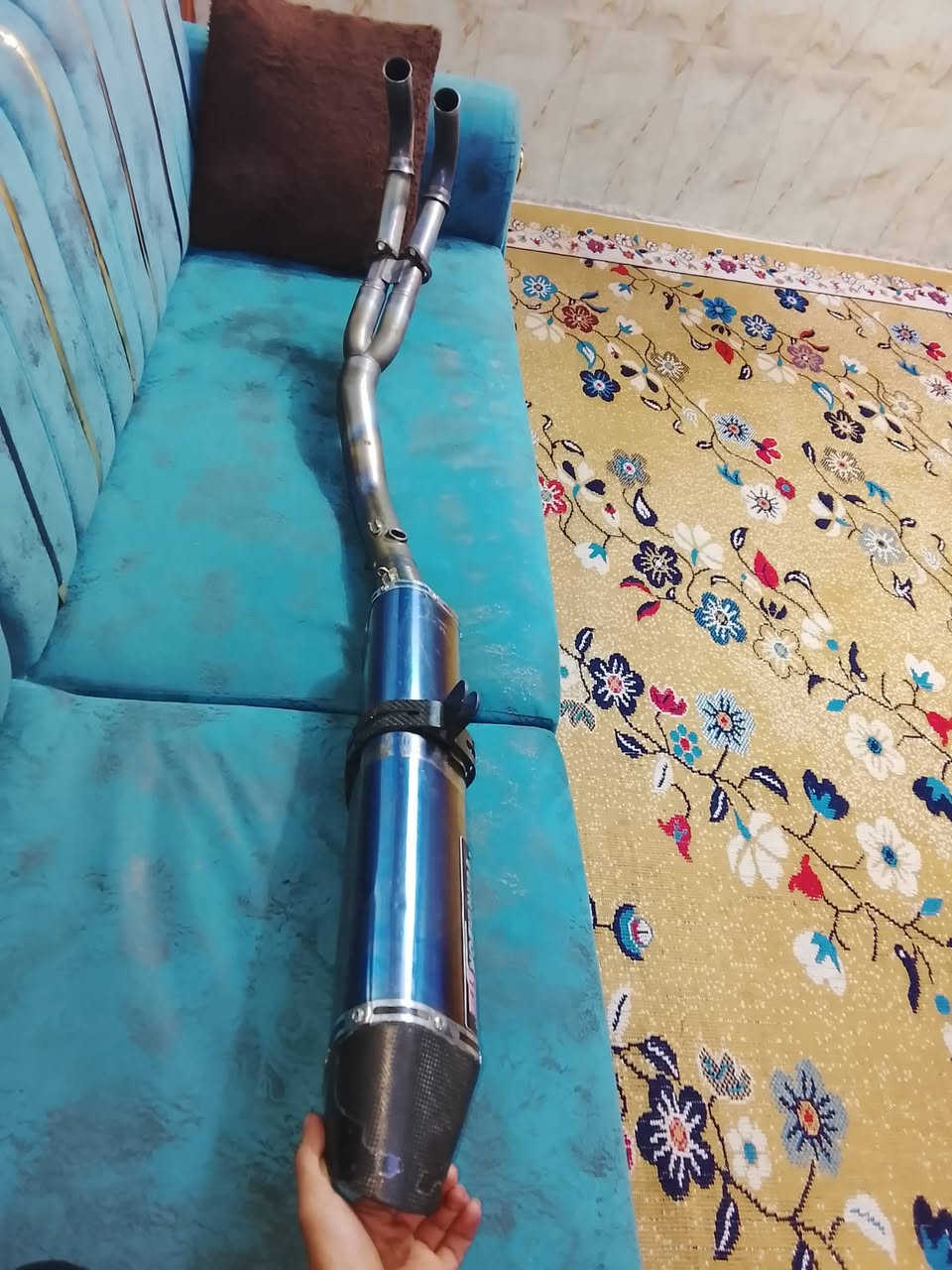 صالنصة يوش مارة تيتانيوم اصلية بيهة حجر بية قفيص ***********فايبر كاربون حلك فايبر كاربون حقيقي
