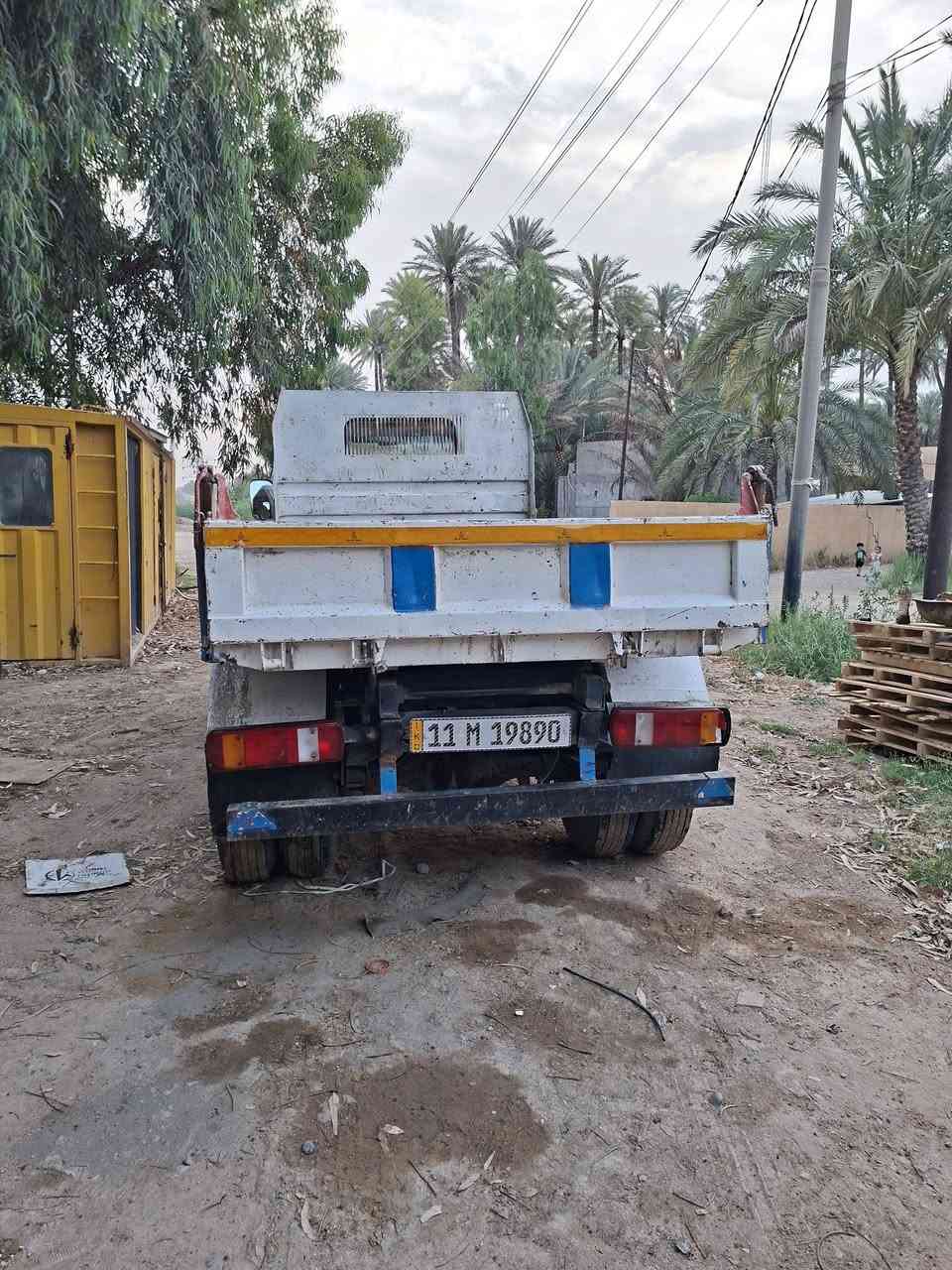 السلام عليكم
ازوزة قلاب 2 طن مكفولة كفالة عامة كير محرك اكسل شاصي شرط 

تخم تاير  رقم بغداد انكليزي بسمي هزة جديد تحويل ثاني يوم 

كهربائيات كلها شغالة  سيارة خير من الله 

سعر 62 ورقة وبيها مجال 

***********
