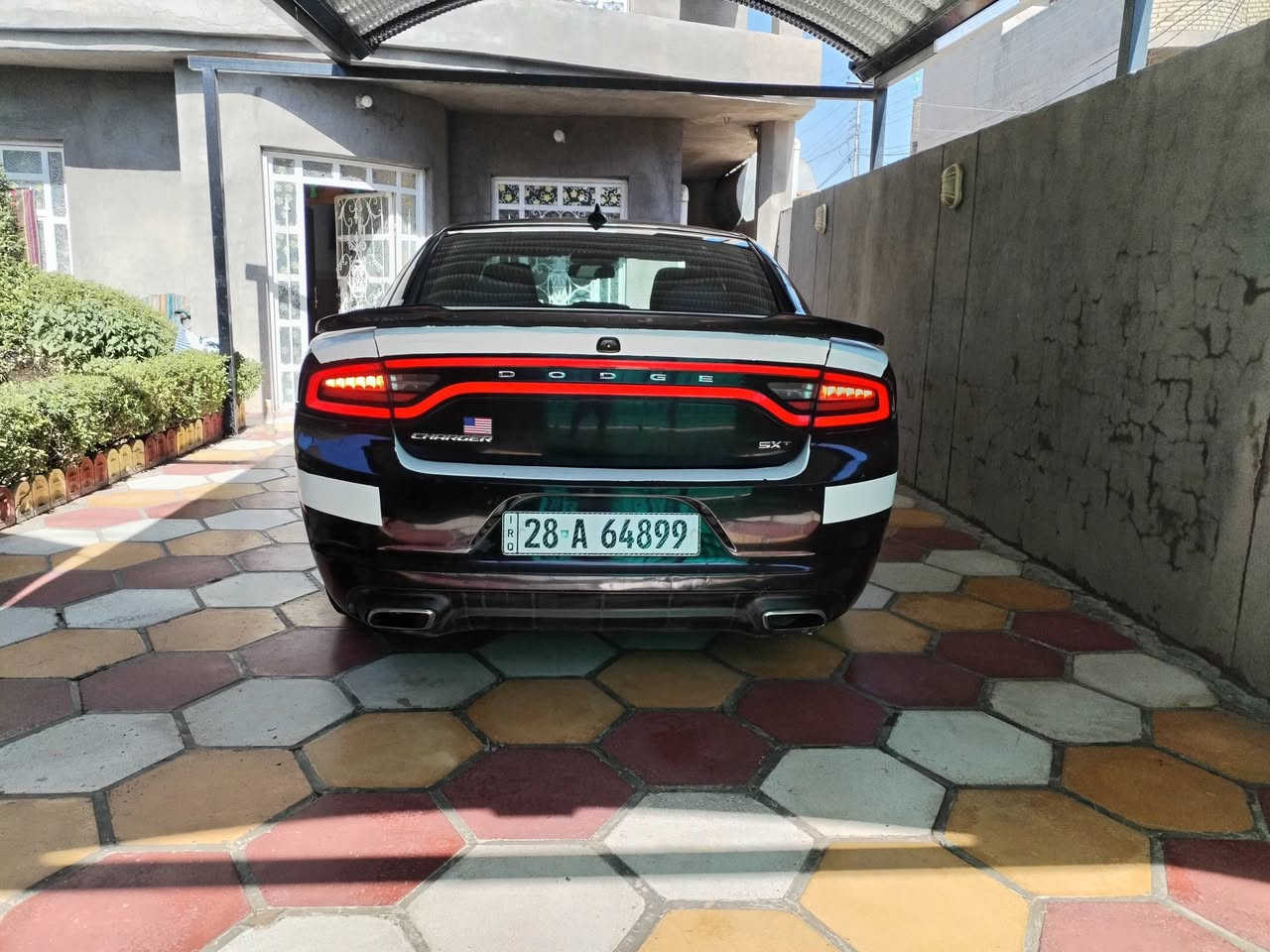 للبيع جارجر فئه Sxt موديل 2017 بشرط لامعلايه ولامرمزه رقم نجف نكليزي سنويه جديده السياره مصبوغه عام بيه شكم قطعه بلاديه بس ابيع عام حادثها موضح بصور فقط بامريكا بلعراق مابيه اي ضربه طبعآ مكفوله من الكص وتبديل ودواخلها مابيه صبغ مكينه ٣٦٠٠ كير طياره ٨نمر مكفولات  صدر امامي خلفي صارله ٤٠ يوم من بدلته تبريد ثلج وتخم تاير جديد والسياره جاهزه كلشي ماناقصها وسعرها ١٣١ ورقه واي استفسار *********** مكانها بغداد.
