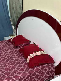 غرفة نوم ٧ قطع بسعر ٢٠٠ وتخم ٨ مقاعد قنفتين ام ٣ وقنفه ام ٢ بسعر ٤٢٥ ج...