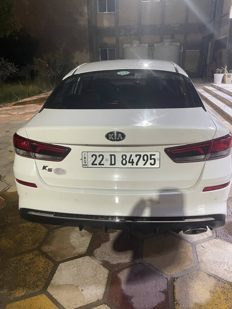 كيا k5 موديل 2022 وارد كوري
مكينه 2000 دوش  
السياره جديده ماشيه فقط 80 الف كيلو 
السياره غير مكفوله من الصبغ 
سعرها 160 وبيها مجال 
مكاني بصره كرمه علي 
رقمي ***********
