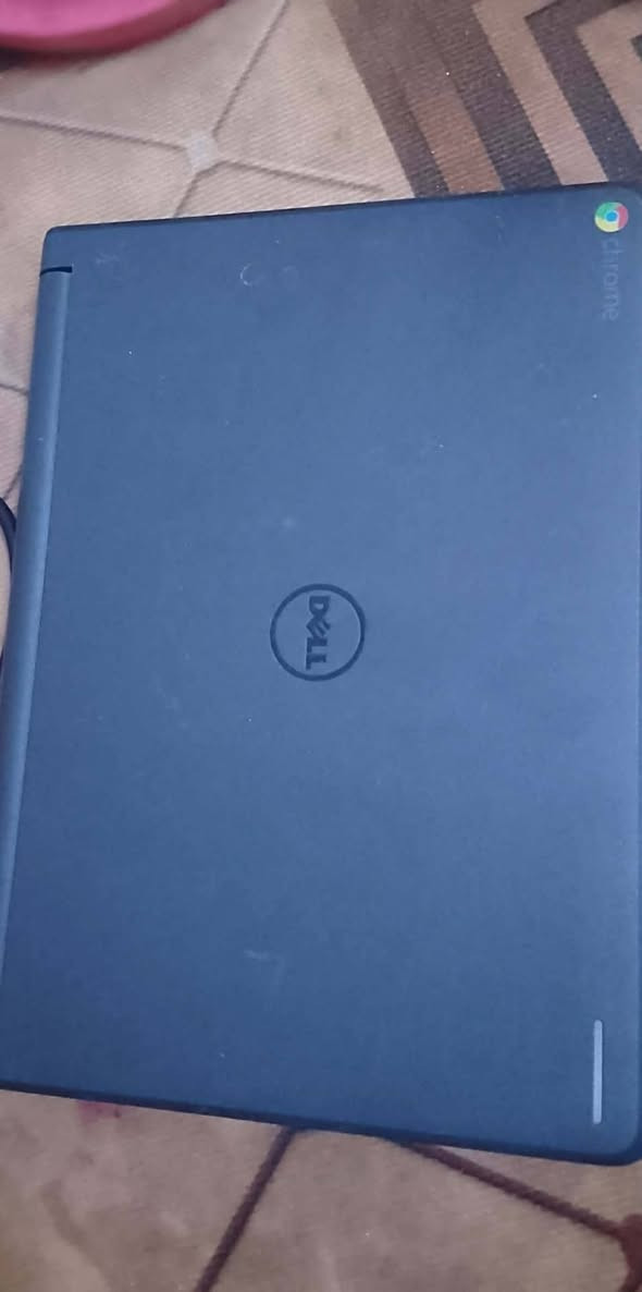 لابتوب نظيف وشغال السعر 55 الف 
مواصفاتها مااعرفها


**إذا كنت صاحب هذا الإعلان وتريد حذفه لأي سبب، رجاءا أرسل رسالة إلى الدعم الفني**