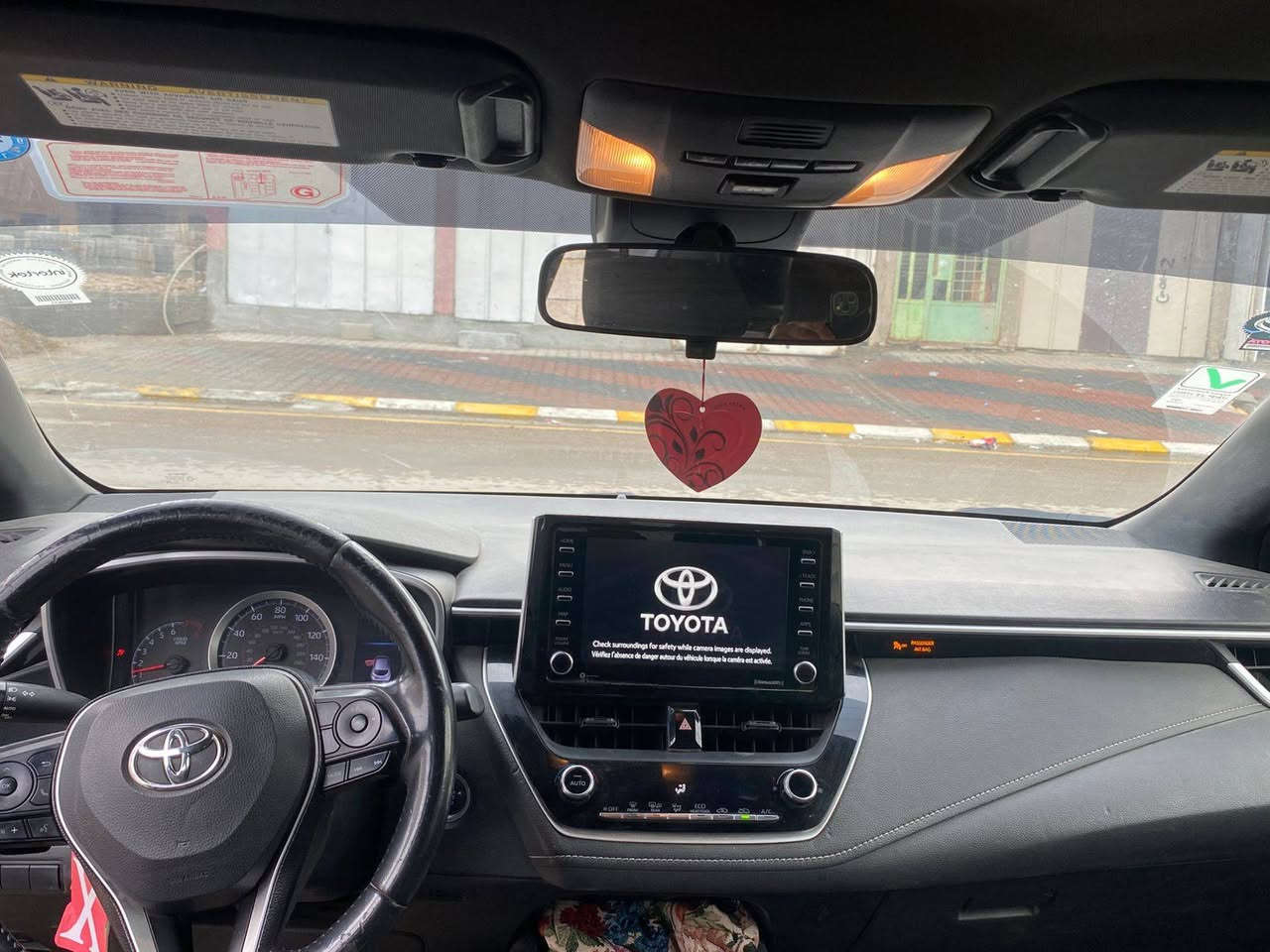 السلام عليكم ورحمة الله وبركاته، ، كورلا للبيع موديل ٢٠٢١ هاش باك SE اخوان كل شي موضح في السونار المرفق مع الصور بما يخص السعر ( ١١٨ ) يعني دفتر و١٨ ورقه وبيها مجال بسيط 

***********
