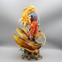 مجسمات • تفاصيل عنيفة • للبيع