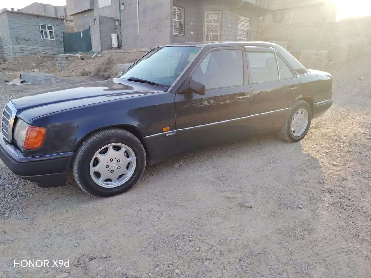 السلام عليكم مارسدس دب موديل 92 بيها مكينه 3000بطه غاز بانزين
تبريد شغال غرفه حلوه لايت جديد محوره زنون تخم تاير باتري جديد
صدر امامي خلفلي جديد
السياره بدون صبغ صبغتها الابلادي
بيها بعض الاخياسات صلحتهن توني دعاميات زوج جدد توني شادلهه فيت بم جديد فلتر جديد السعر 55وبيها مجال
رقمي ***********
مكاني بغداد او ديالى

