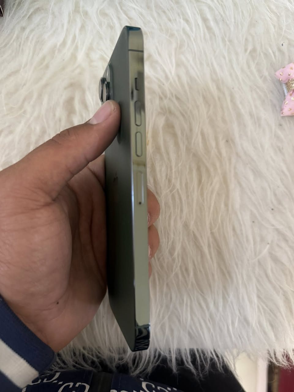 السلام عليكم ايفون 13 برو ماكس 256  بطاريه 83 لا مرفوع ولا مصلح ولا داخل صيانه جهاز وتر بروف زلغ واحد ما بي كلش نضيف ب600 قفل قفل بدون عمله بي ضمان 10 ايام مكاني بغداد ***********
