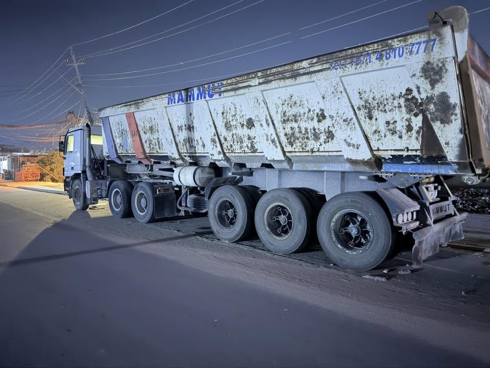 عربه قلاب للبيع 3دناكير المانيه مكفوله 50 مترونج الماني سعر مناسب للاتصال ***********
